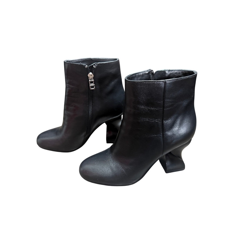Opening Ceremony Black Leather Architectural Twisted Heel Ankle Boots Size 37 7